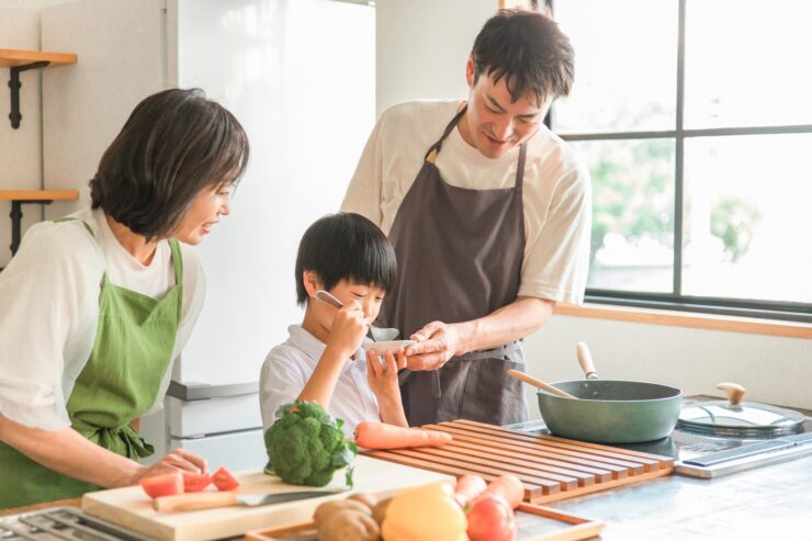 子供と一緒に調理